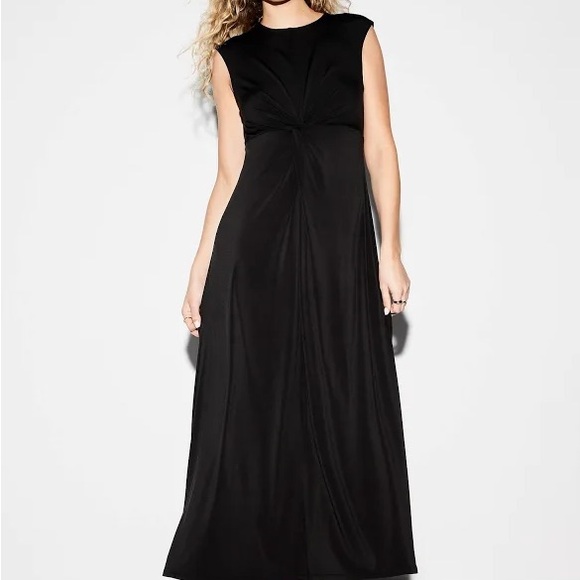 Old Navy Black Maxi Dress - Picture 4 of 4